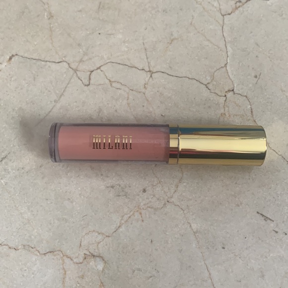 Milani nourishing lip plumper - Picture 2 of 3